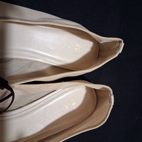 Zara Cream Minimalist Loafers Rounded Toe - Picture 4 of 8